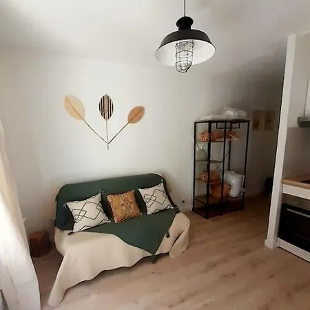 Appartement Studio Rénové Bord De Mer